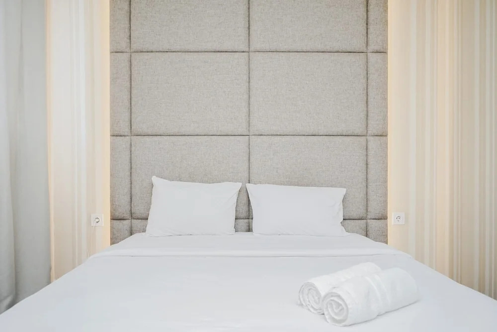 Modern Classic Studio Room Bintaro Icon Apartment