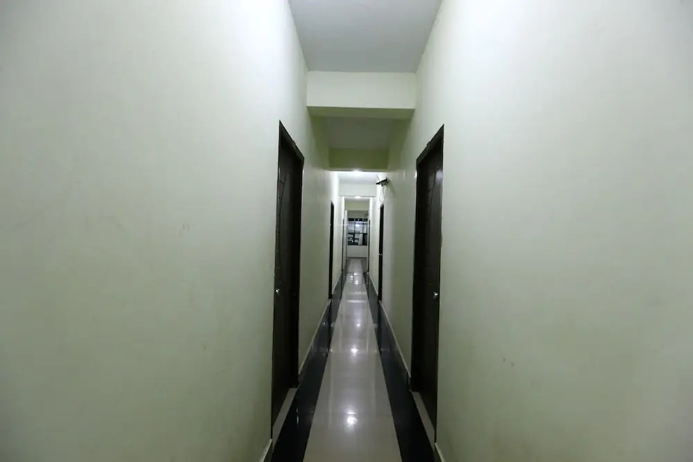 Oyo Rooms Omr Siruseri Sipcot Indstral Park