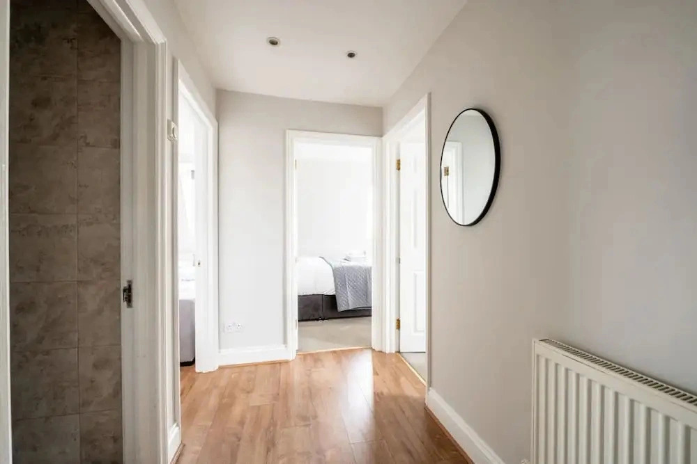 Comfy 2 Bed Flat QCE