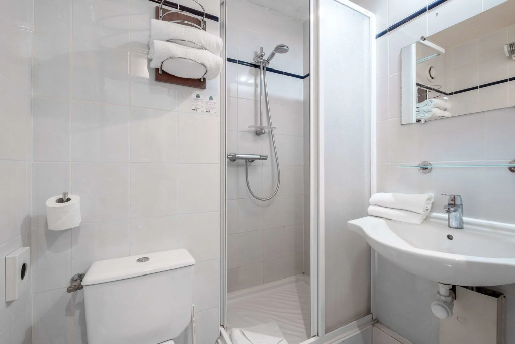 Sky Hotel Goussainville Charles de Gaulle
