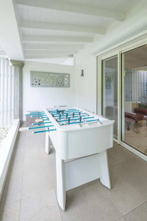La Perla Estate - 7 BR Luxury Beachfront Villa with utmost privacy