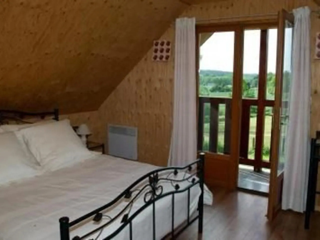 Maison en bois avec jardin, idéal randonnée, fibre haut débit, équipements bébé près du Mans et Tours - FR-1-410-195