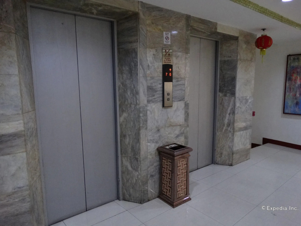 OYO 824 Chinatown Lai Lai Hotel