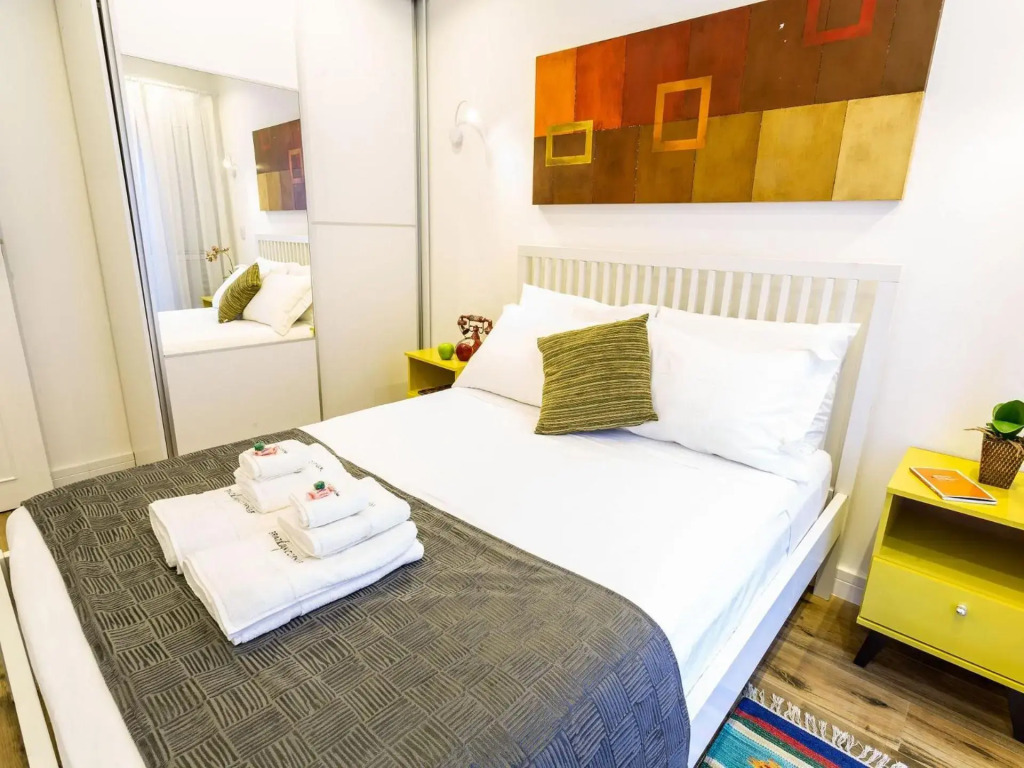 Apartamento 2 Quartos, Lindo, Aconchegante na Praça Pôr do Sol
