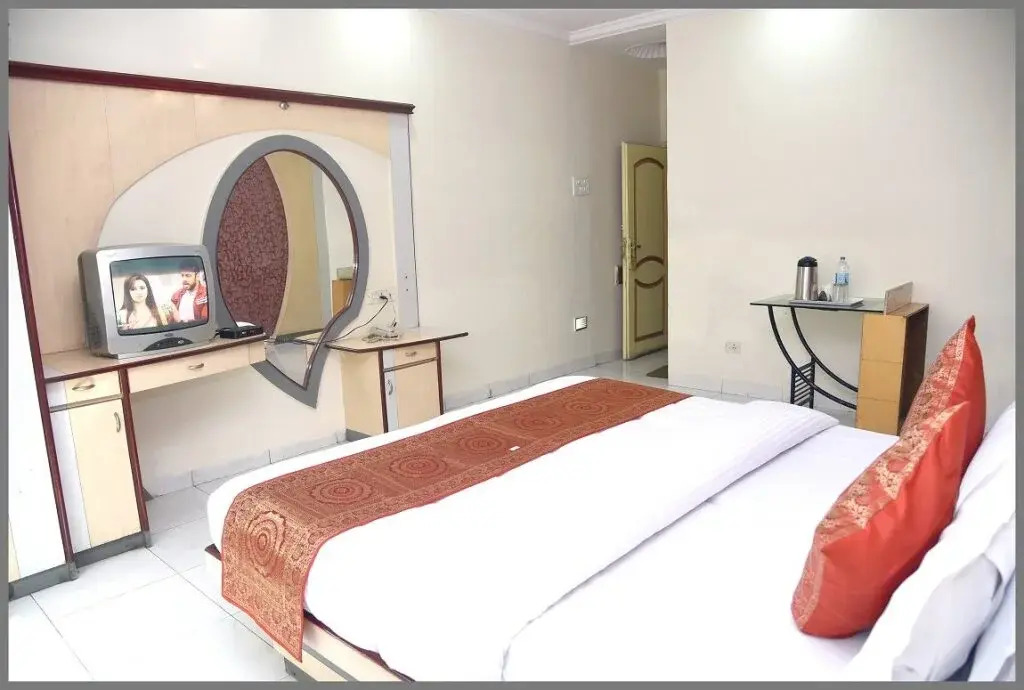 Hotel Ravi Kiran Executive by Oyo Rooms