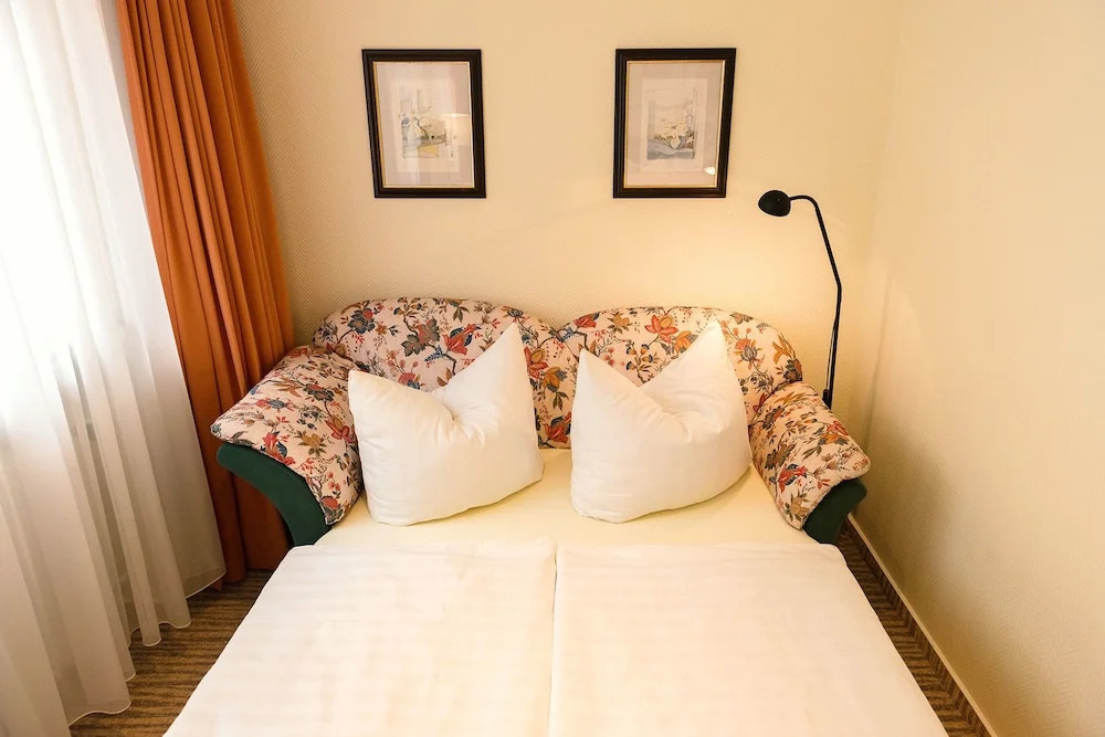 Intourhotel