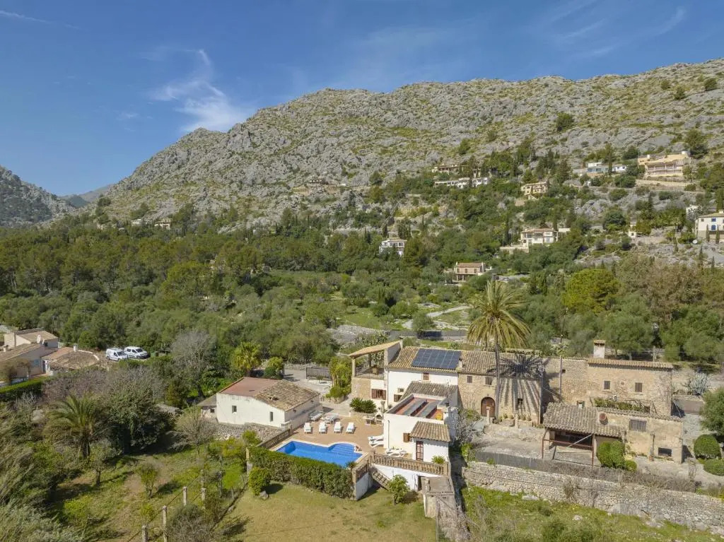 Villa Sa Font / Les Cases de la Font
