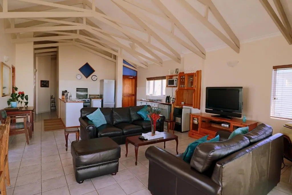 Baywatch Paternoster - The Penthouse