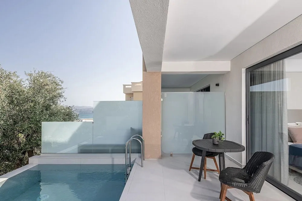 Nuovo Luxury Suites