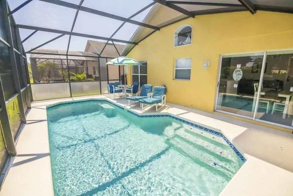 Golf Community Private Pool! 3 Bedroom Home by RedAwning