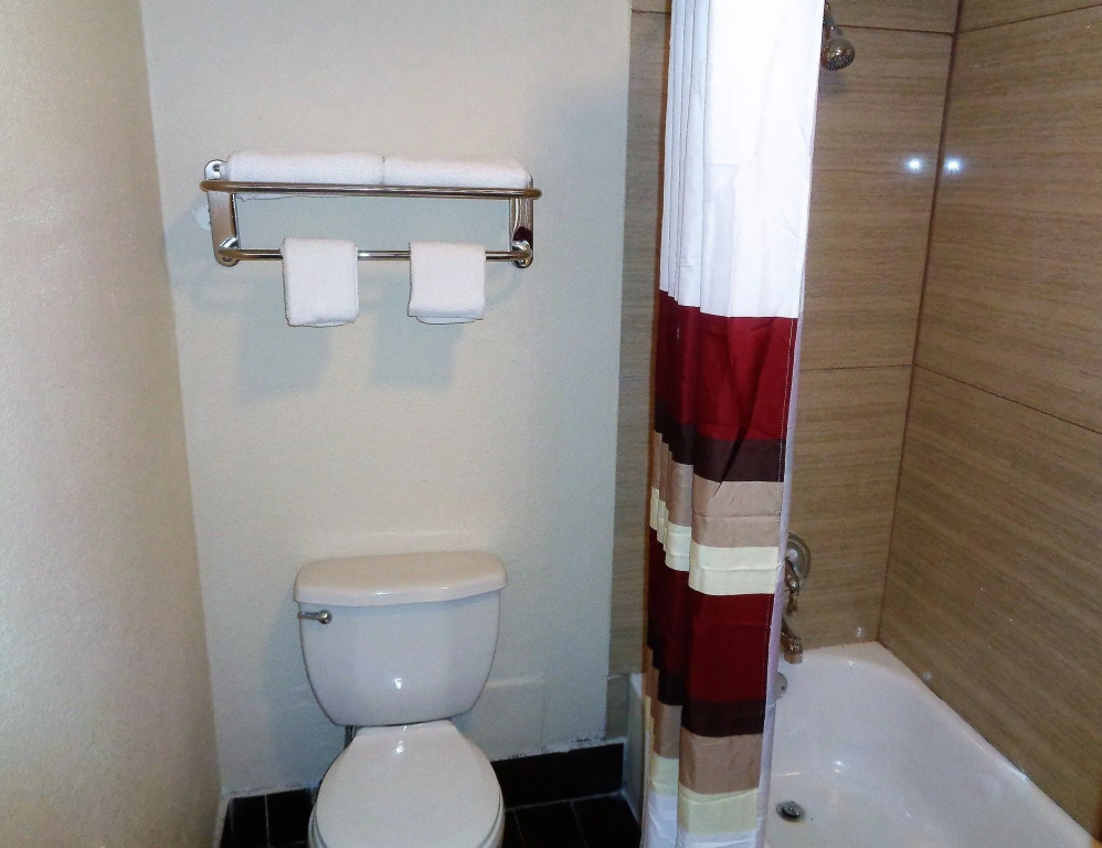 Motel 6 Alexandria