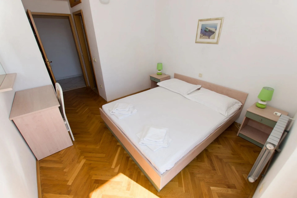 Apartment Prgo - spacious with view & parking: A2  1. kat Makarska, Riviera Makarska