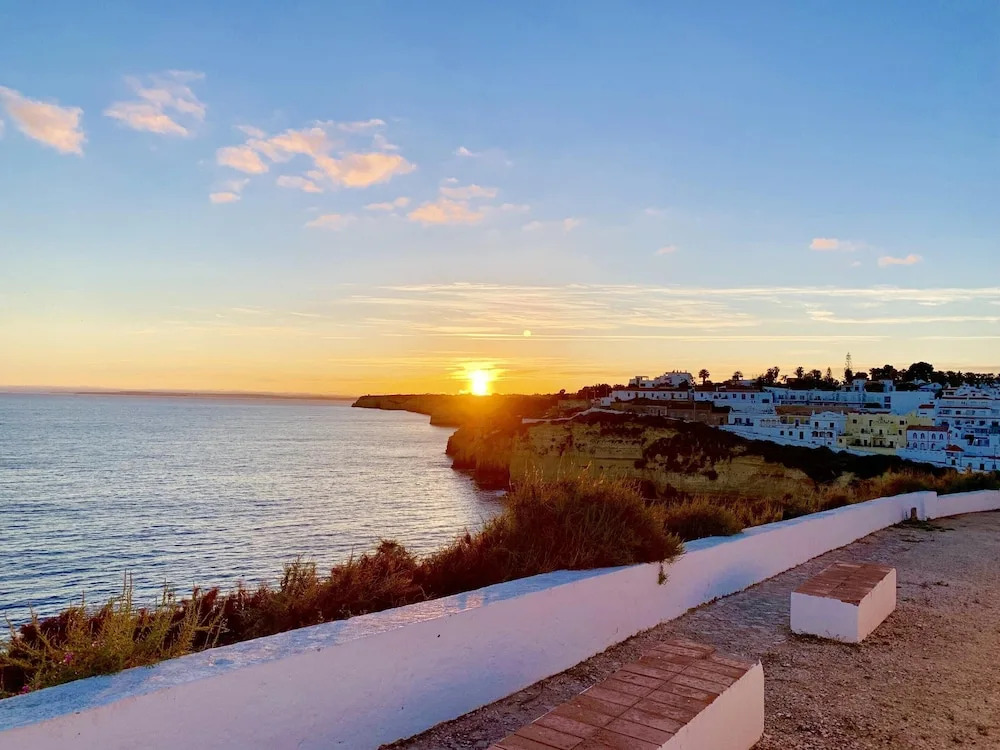 Apartment With 2 Bedrooms in Carvoeiro, With Shared Pool, Enclosed Garden and Wifi - 500 m From the Beach