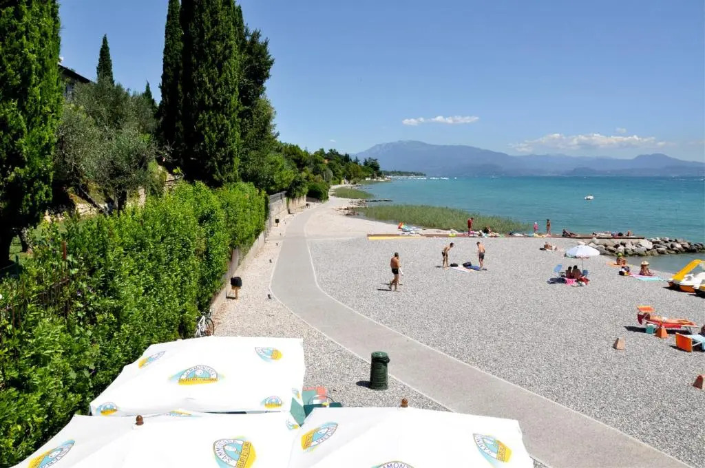 Garda Bloom Holiday Apartments
