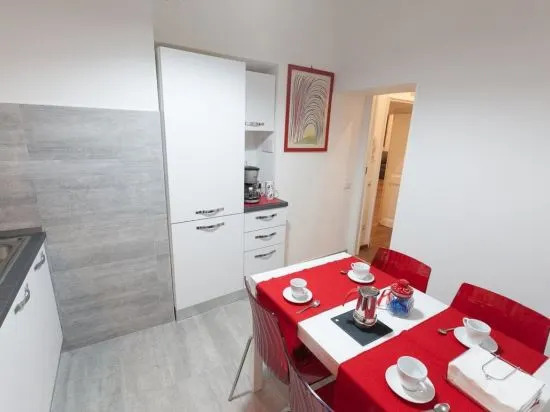 G&G Apartment 90mq - Historical Centre