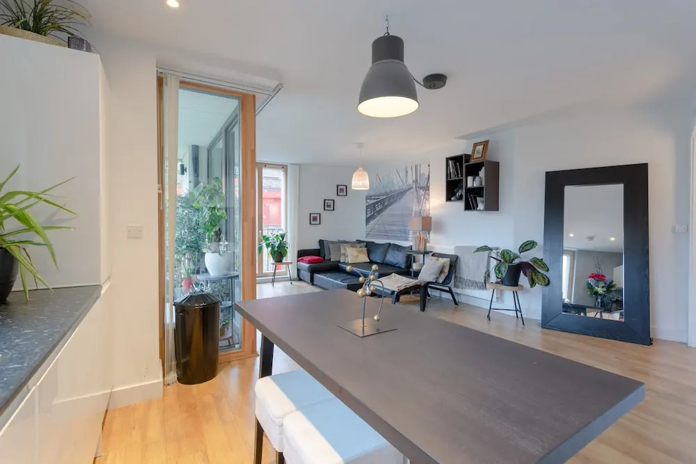 2 Bedroom Portobello Loft Flat