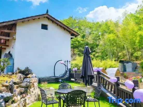Shaoshan Love Shaoshan Talk · Mountain Scenery Courtyard Resort Garden B&B