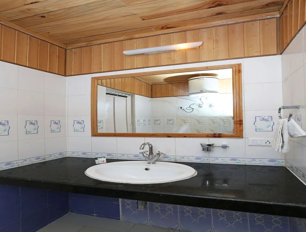 OYO 9483 Himalayan Ecstacy Cottages