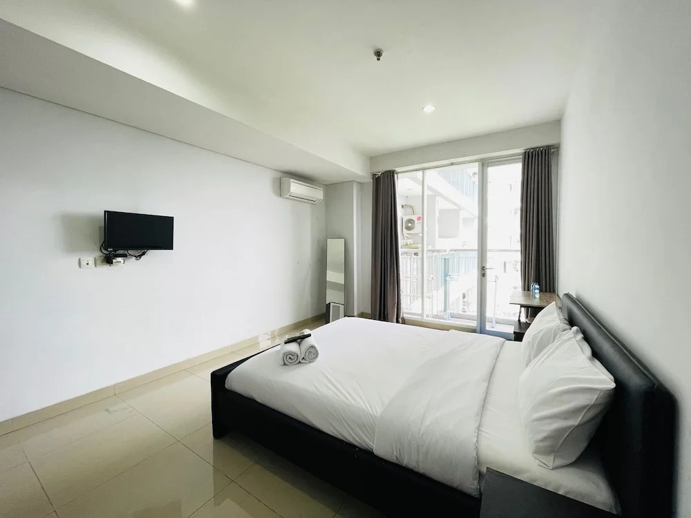 Cozy and Serene Studio Dago Suites Apartment By Travelio