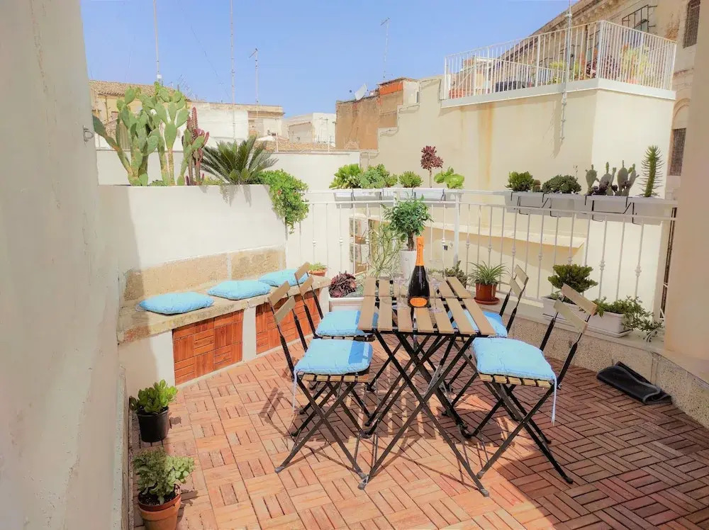 Suite Bagnara- Ortigia Holidays