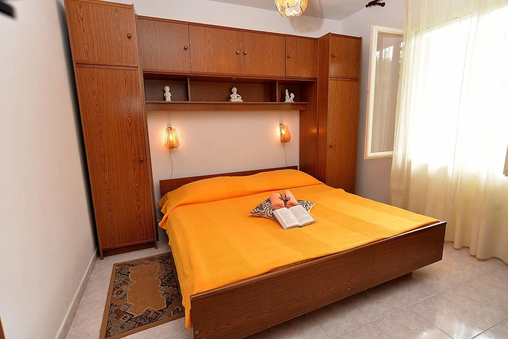Apartment near the sea 650