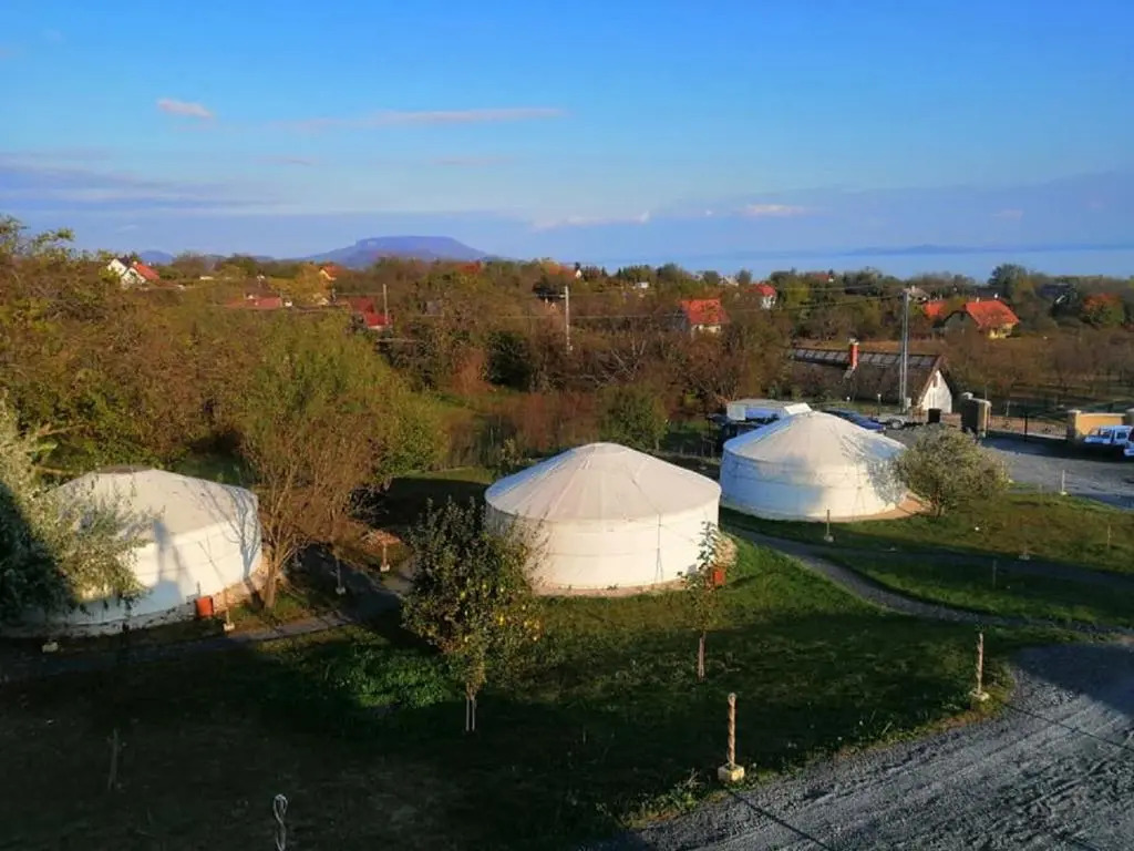 Jurta Hotel Balatongyörök