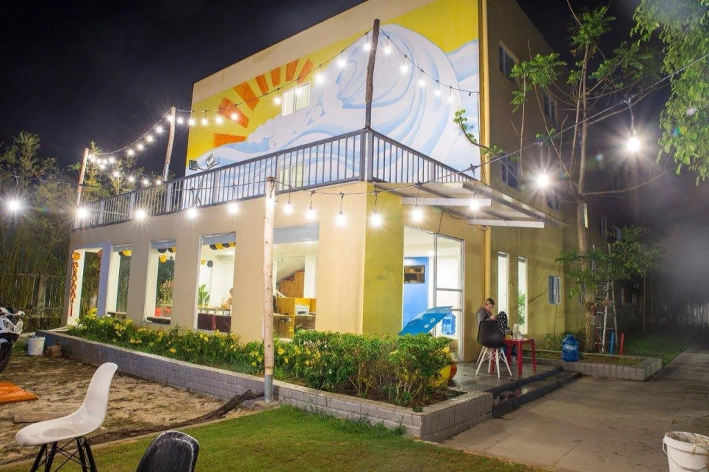 Emis Hotel