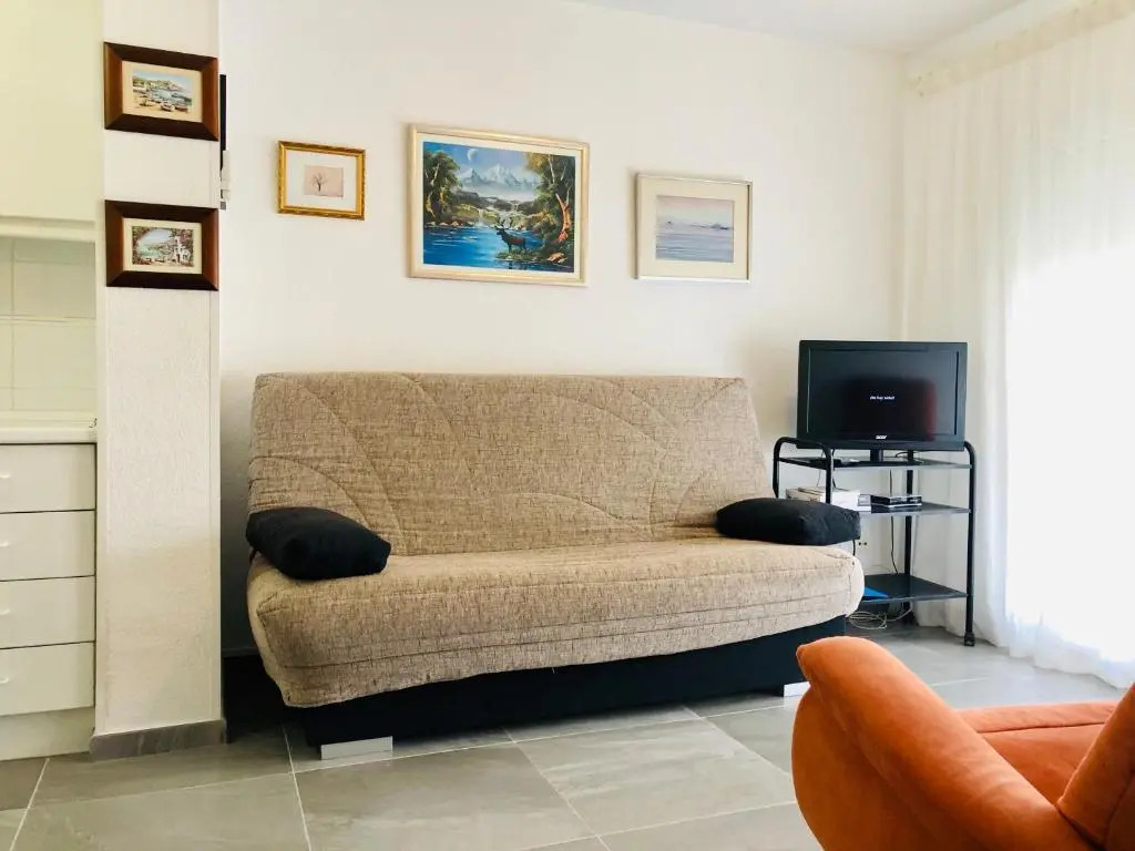 ROC MAR 6 1B - Apartamento cerca del centro y de la playa - terraza con pequeñas vistas al puerto