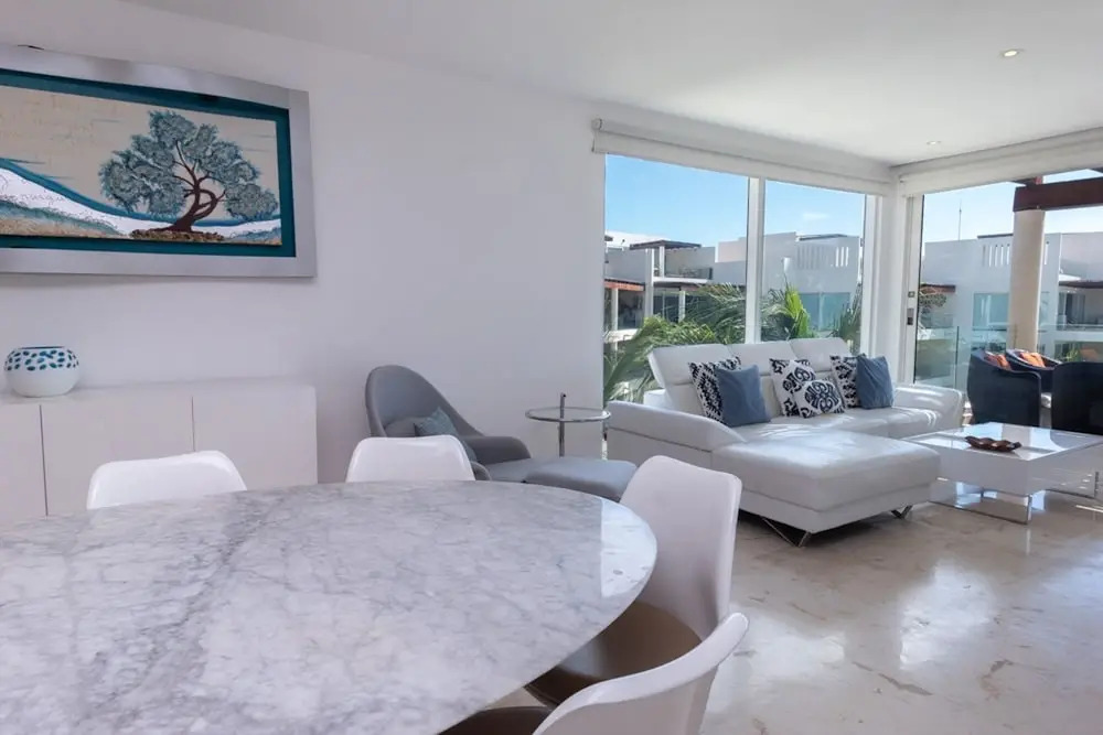 Elements Penthouse 6 3 Bedroom Condo by RedAwning