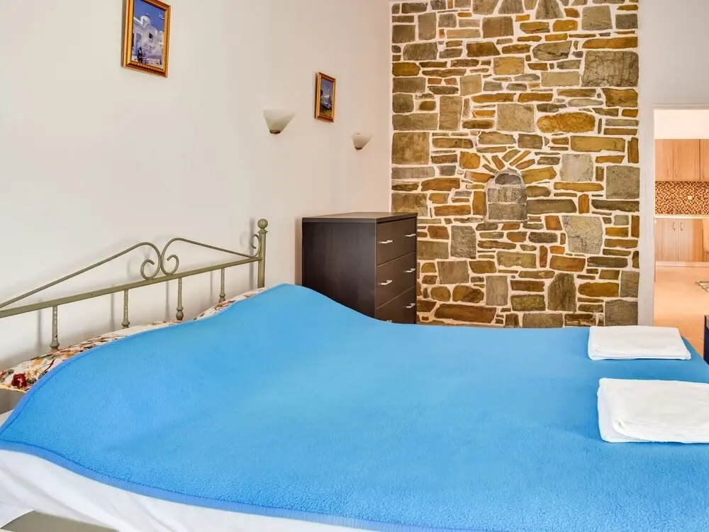 Pretty Holiday Home in Syros near Sea