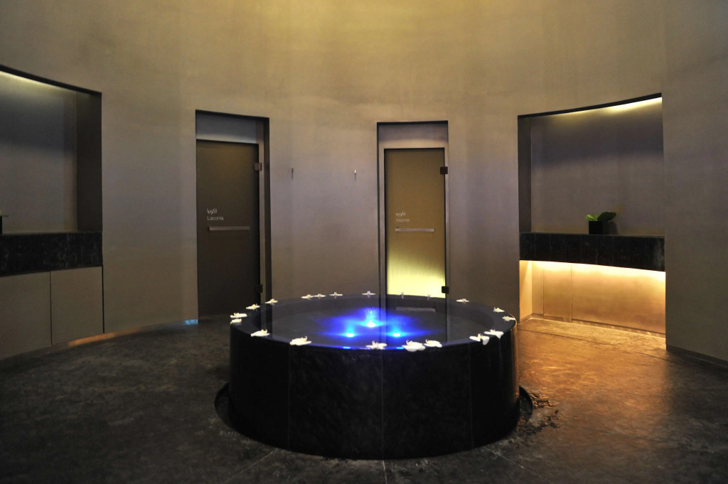Armani Hotel Dubai, Burj Khalifa