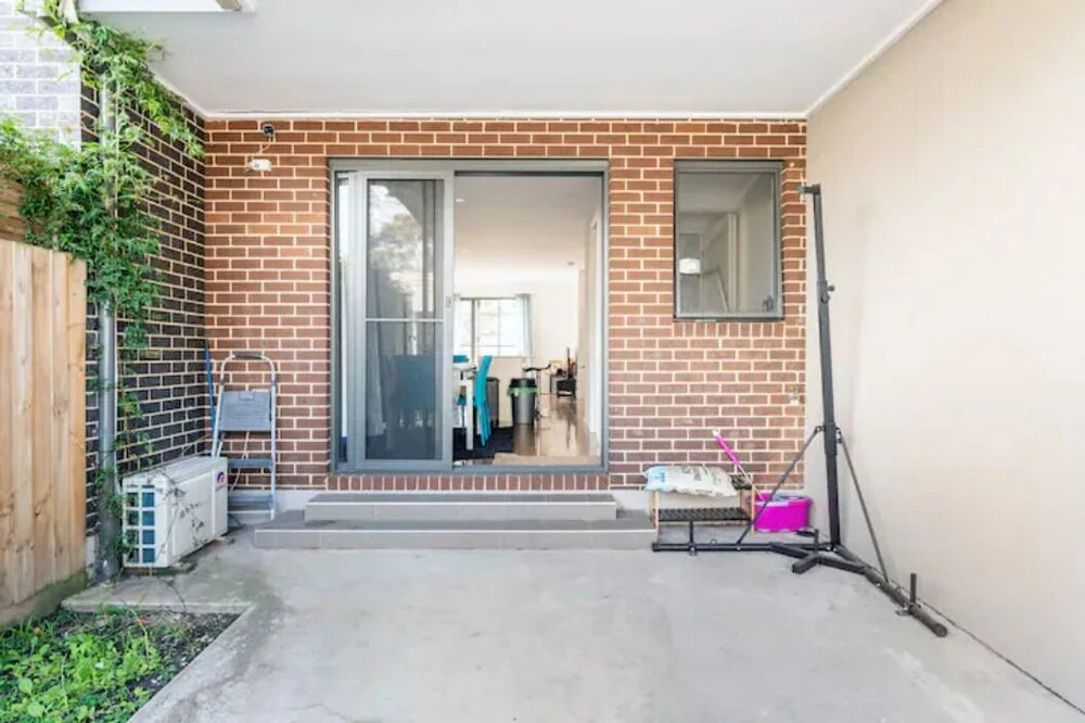 La Trobe Uni  3B townhouse  Bundoora