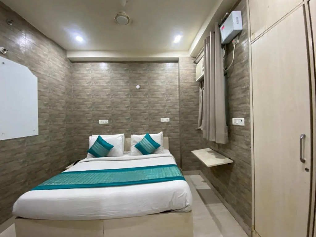 Hotel Red Chilly