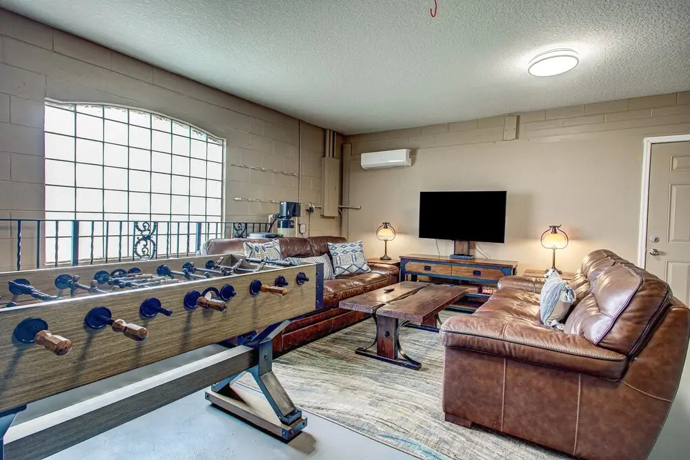 Coral Casa - Amazing Pool House Next to the Beach! 3 Min Walk! Awesome Pool!
