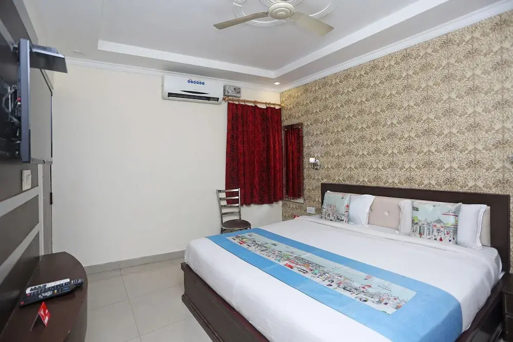 Oyo 9369 Raj Paradise