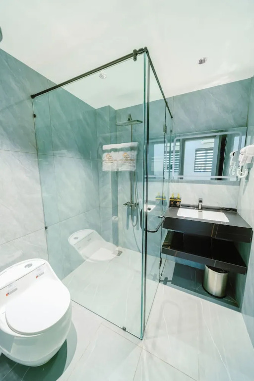 Golden Sun 6 Hotel - Near Tan Son Nhat Airport