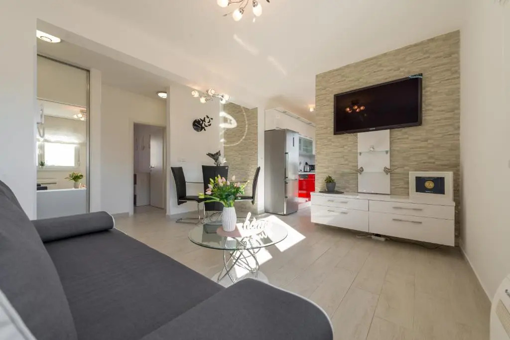 Ive Apartment