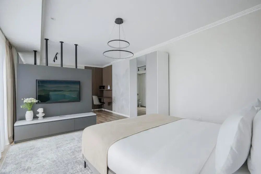 ONE66 - Luxury Aparthotel
