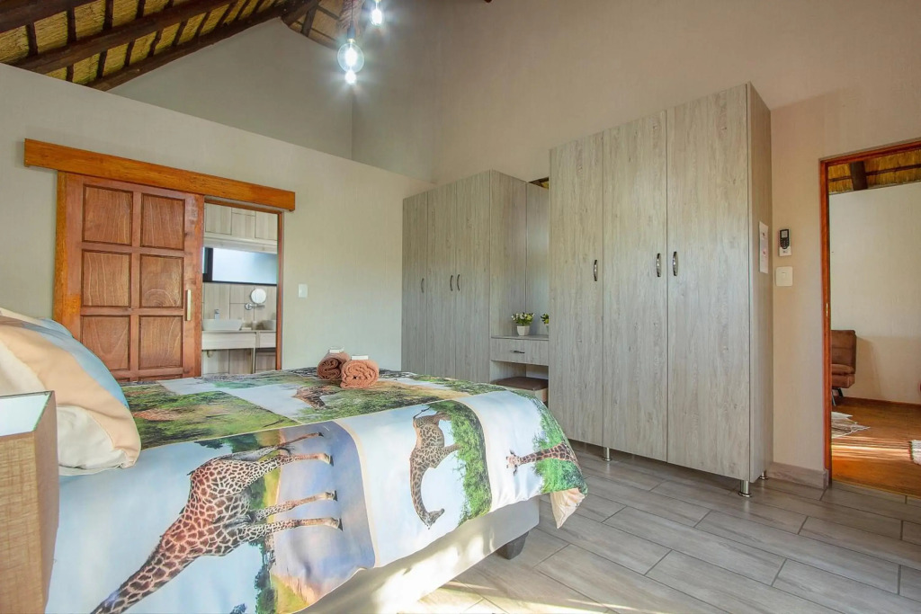 Call of the Fish Eagle Self-catering Holiday Home with solar