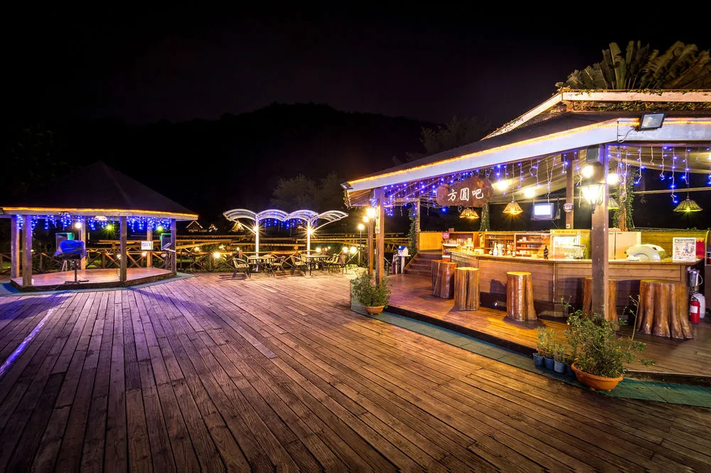 CRYSTAL RESORT - Continental Club