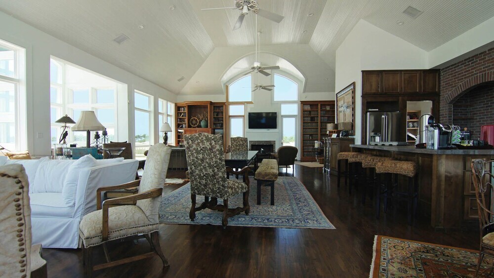 Skywalk Lodge