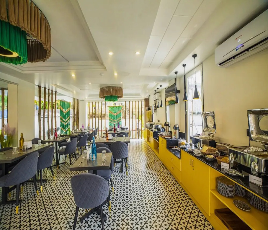 HUE GUH The Porto Candolim