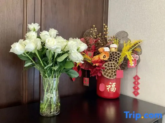 Rich and noble home light luxury leisure vacation beauty hotel (Longwangtou Beach Branch )