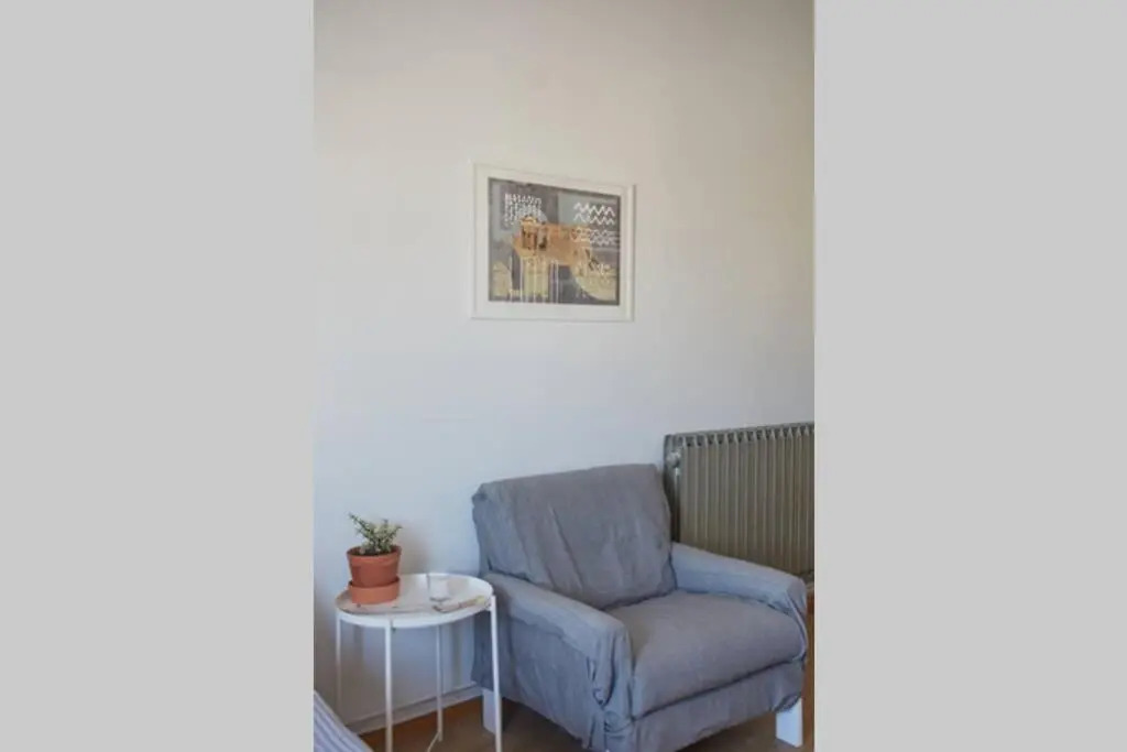 Bright Lovely Central Studio in Thessaloniki