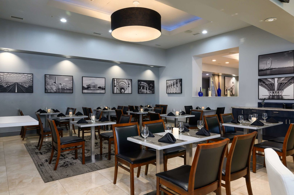 Harborside Hotel