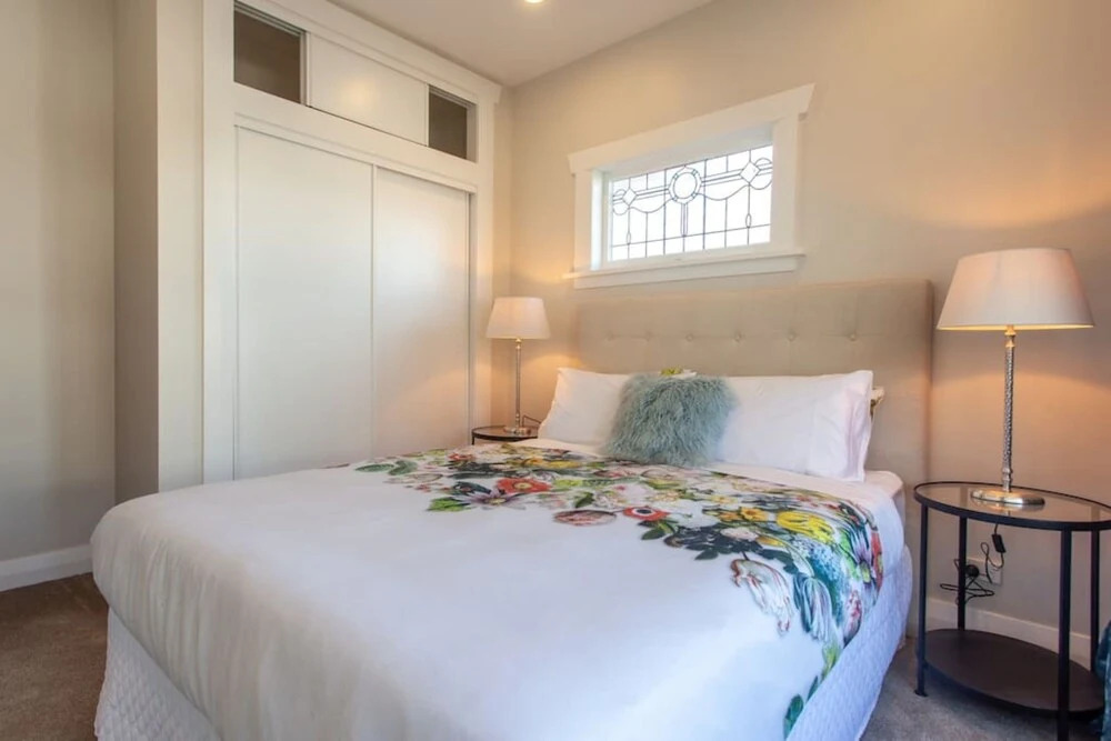 Sunny & Spacious Character Villa
