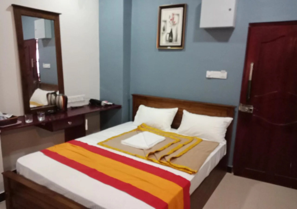 Global City Hotel