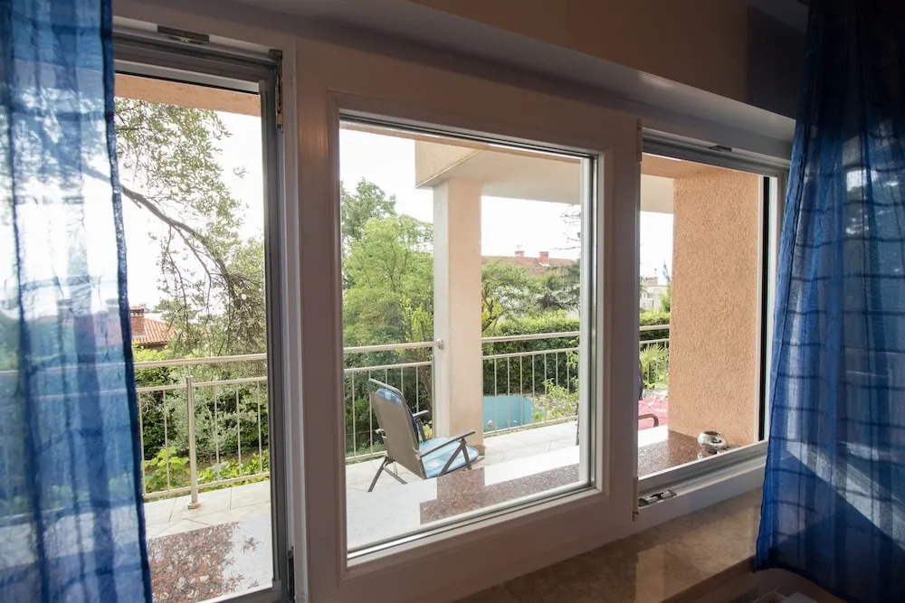 Apartment Visnja