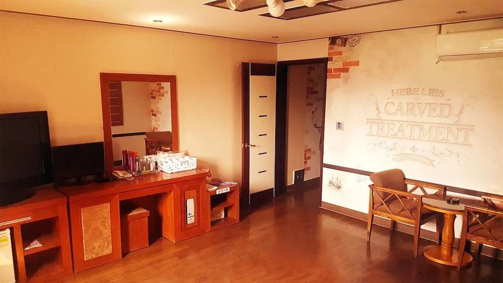 Castle Motel Busan