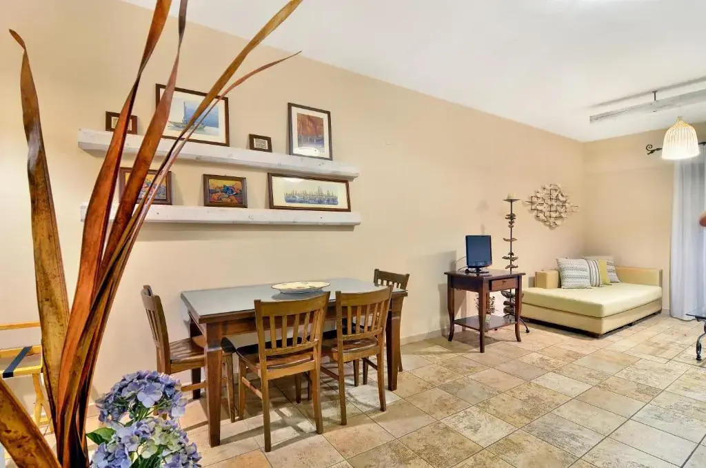 Niriides Luxury Apartments
